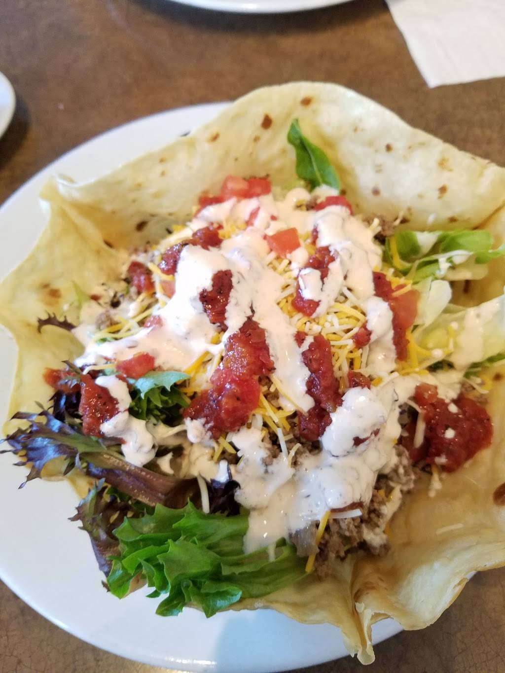 Tugs | restaurant | 51 Harbor Town Square, Memphis, TN 38103, USA | 9012603344 OR +1 901-260-3344