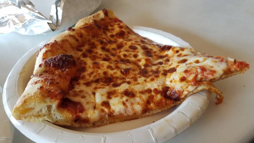 Costco Food Court | meal takeaway | 13111 Peyton Dr, Chino Hills, CA 91709, USA | 9096275168 OR +1 909-627-5168