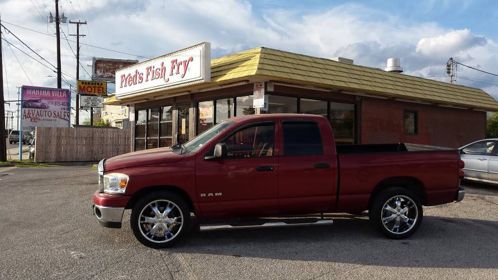 Freds Fish Fry | restaurant | 1406 Bandera Rd, San Antonio, TX 78228, USA | 2104326220 OR +1 210-432-6220