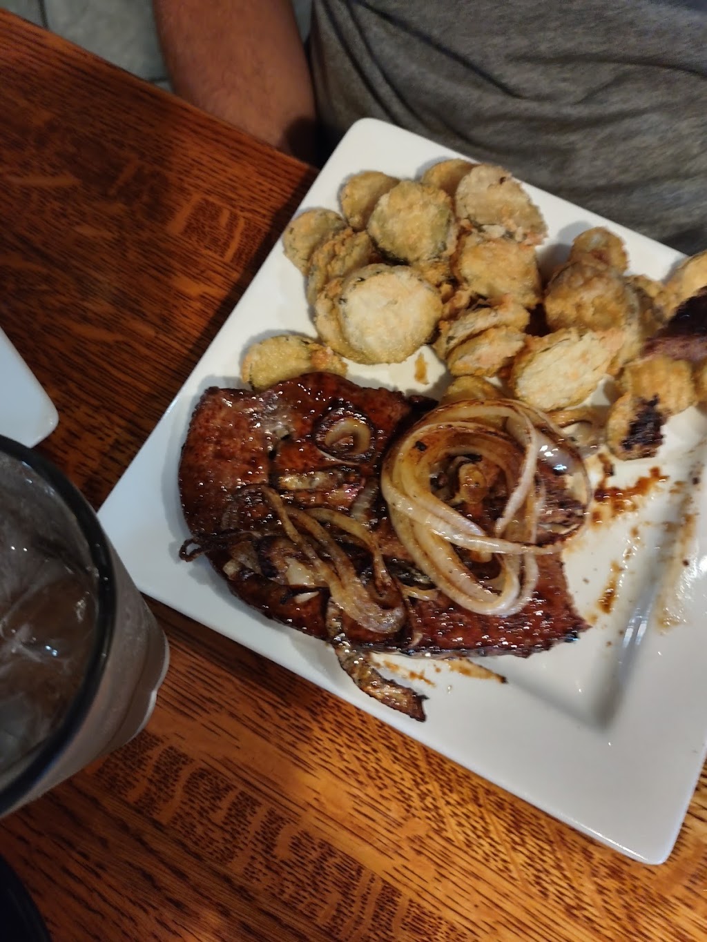 The Sample Room Tavern | restaurant | 414 26th St, Wilson, KS 67490, USA | 7856582284 OR +1 785-658-2284