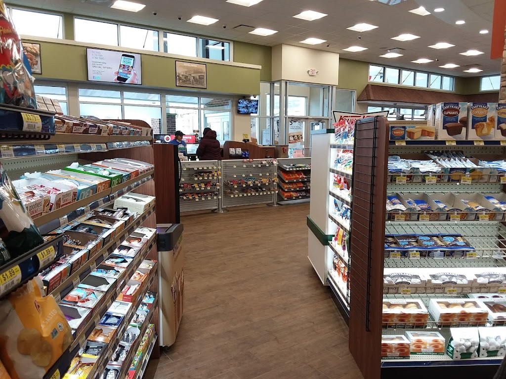 Royal Farms | meal takeaway | 1780 Sumneytown Pike, Lower Salford Township, PA 19438, USA | 2156476373 OR +1 215-647-6373