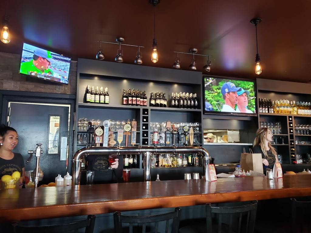 Billys Taphouse | restaurant | 305 Talbot St N, Essex, ON N8M 2E2, Canada | 5197767094 OR +1 519-776-7094