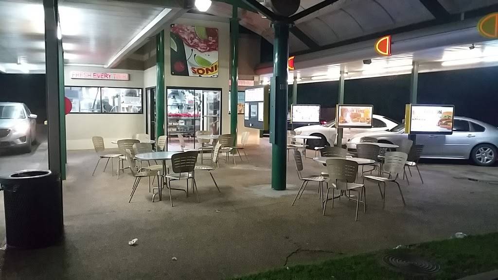 Sonic Drive-In | restaurant | 600 E State Hwy 31 W, Chandler, TX 75758, USA | 9038495499 OR +1 903-849-5499