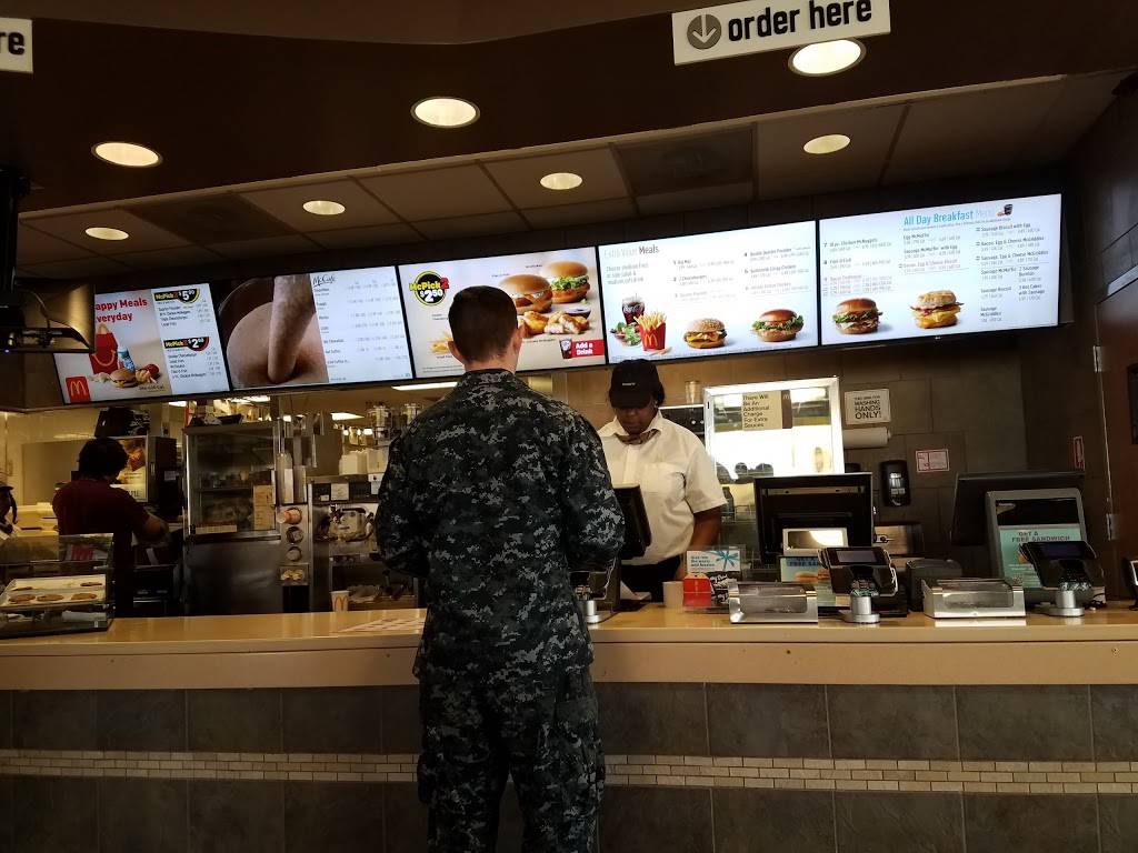McDonalds | restaurant | Pier 12, 105th St, Fleet, VA 23511, USA | 7574230902 OR +1 757-423-0902