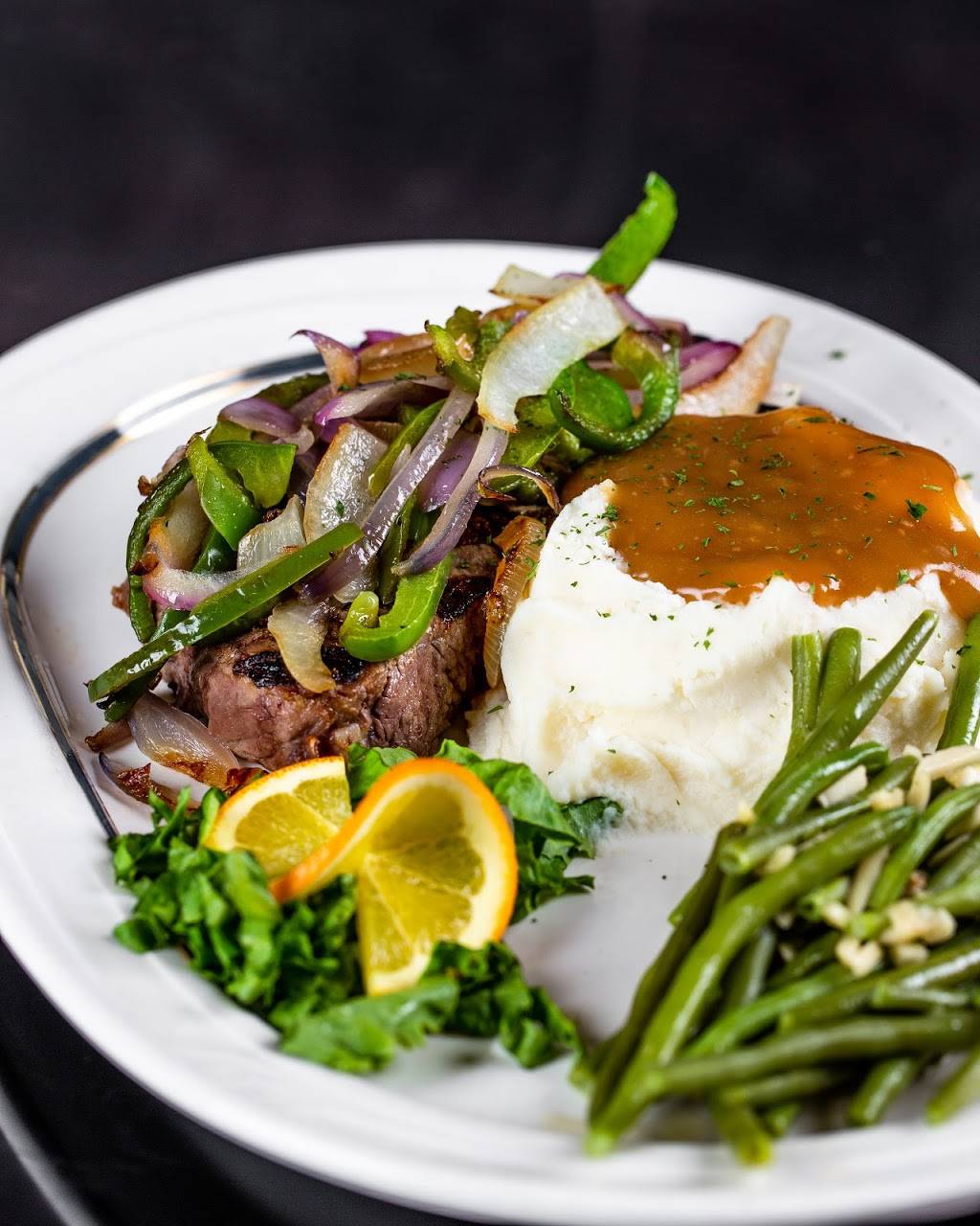 The Maine Table | restaurant | 700 Main St, South Portland, ME 04106, USA | 2077746151 OR +1 207-774-6151