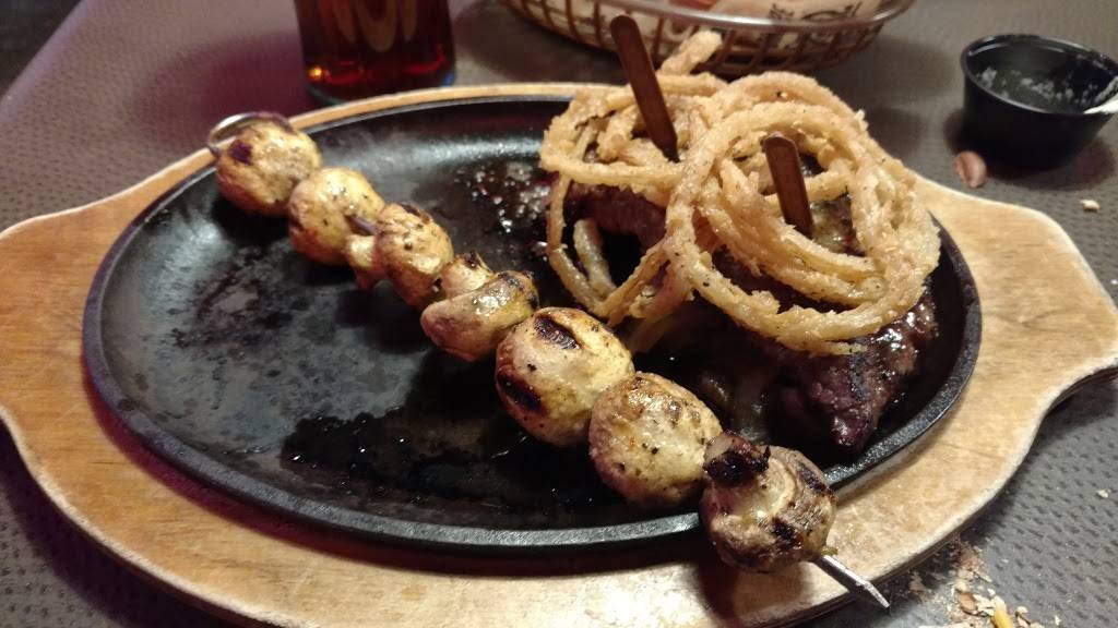 Logans Roadhouse | restaurant | 1395 Interstate Dr, Cookeville, TN 38501, USA | 9315269595 OR +1 931-526-9595