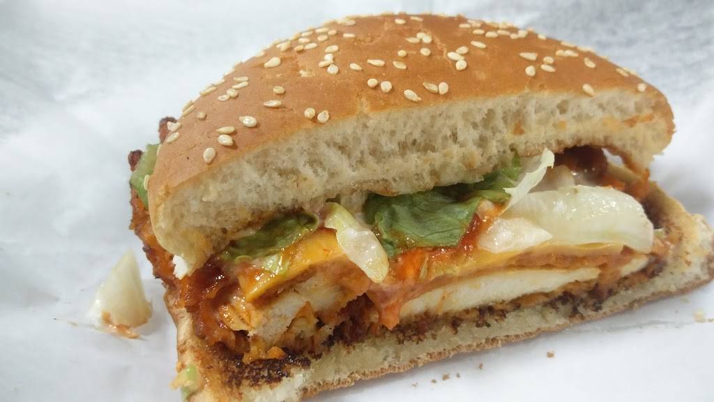 BBQ Nite | restaurant | 470 S Broadway, Hicksville, NY 11801, USA | 5169351599 OR +1 516-935-1599