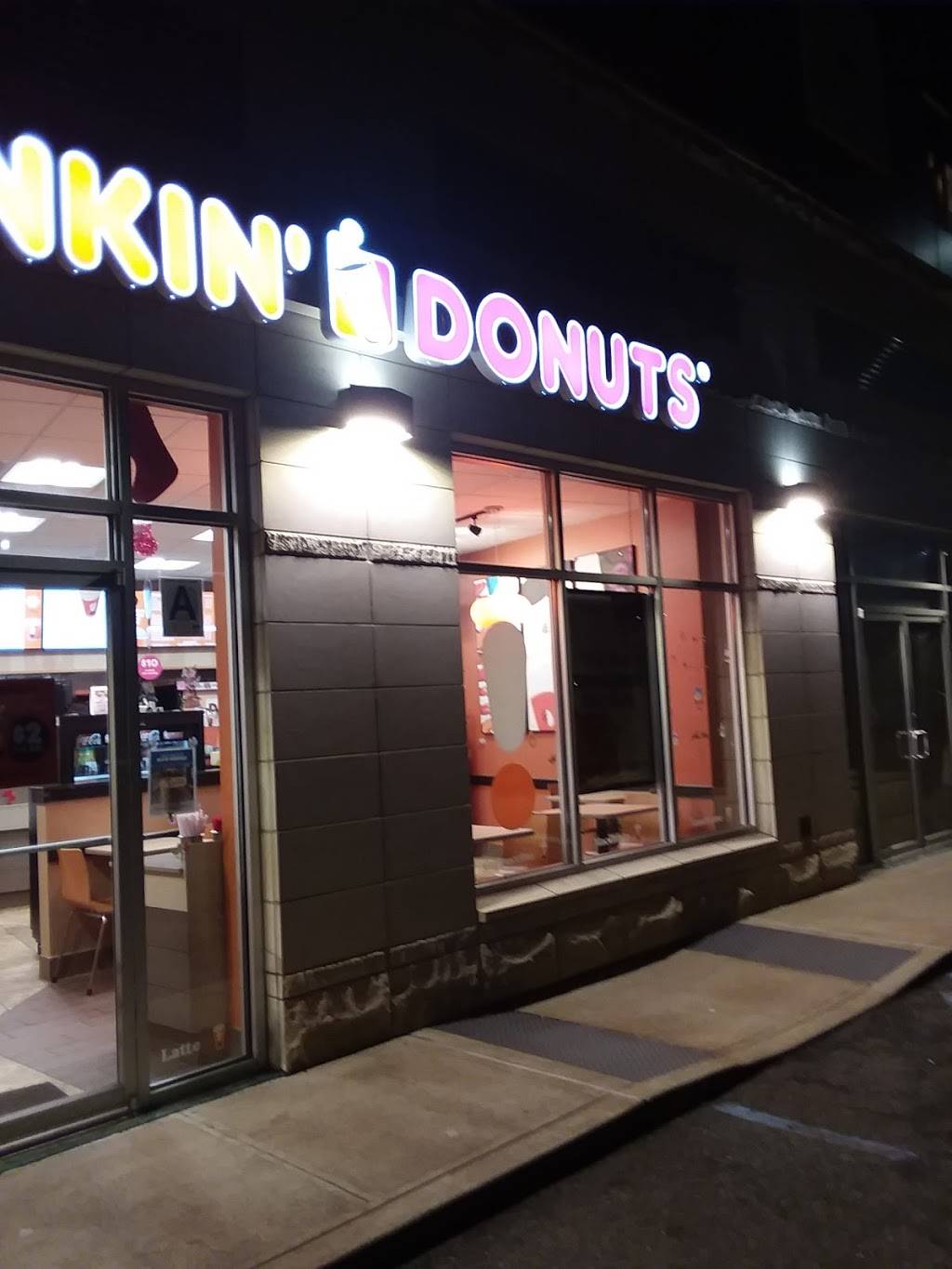 Dunkin Donuts | cafe | 45-54 Francis Lewis Blvd, Bayside, NY 11361, USA | 7182258500 OR +1 718-225-8500