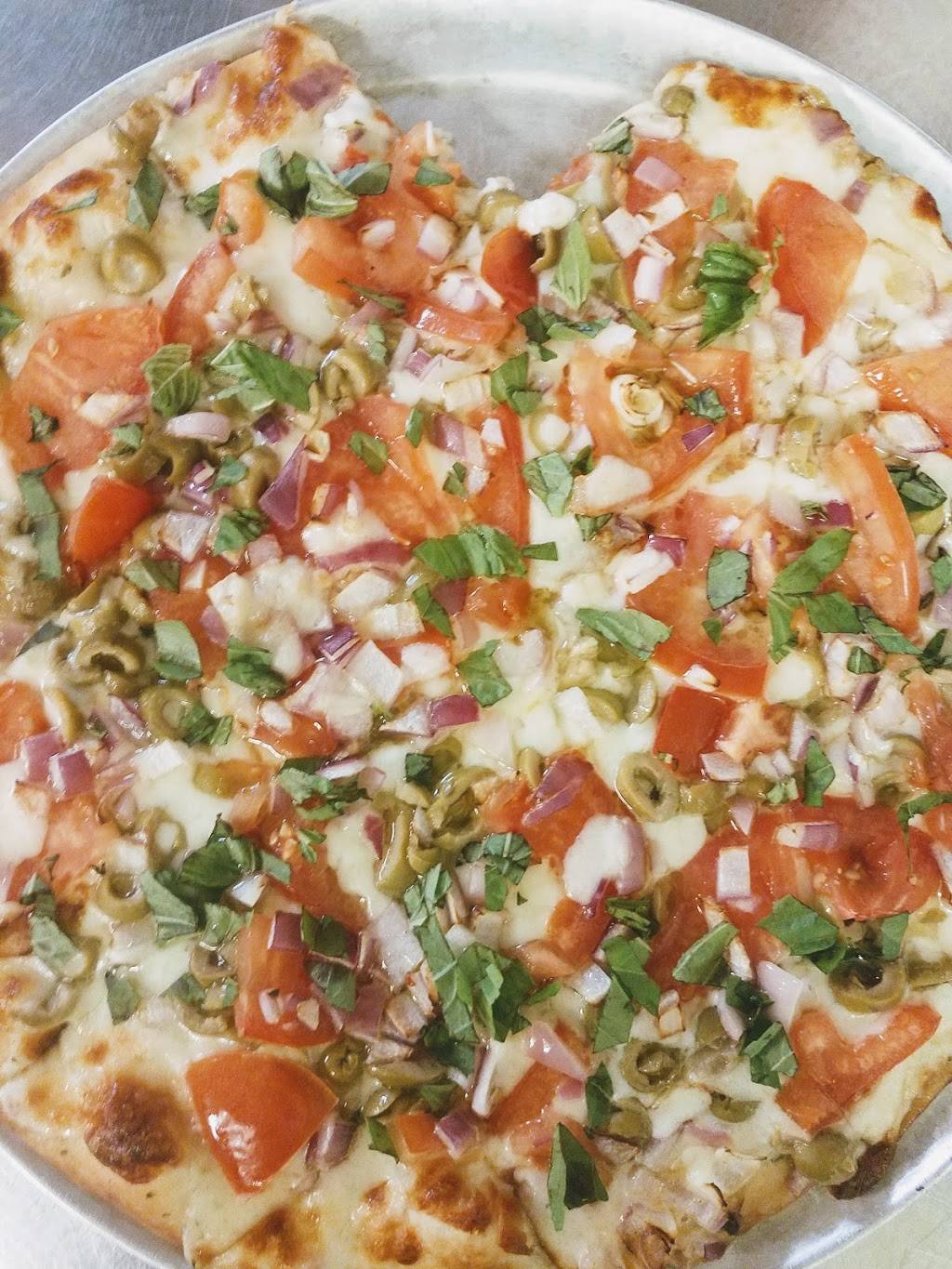 Anns Italian Restaurant | restaurant | 5969 S 108th Pl, Hales Corners, WI 53130, USA | 4144255040 OR +1 414-425-5040