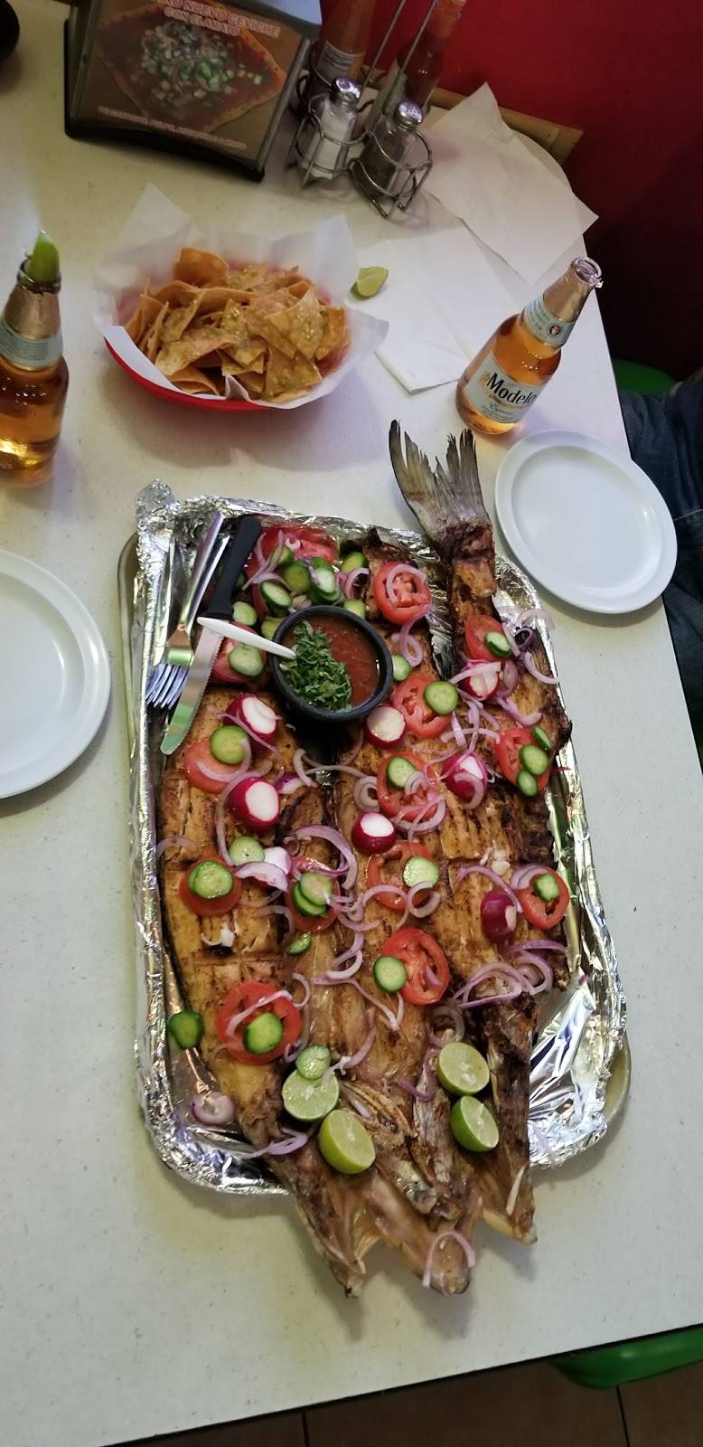 Mariscos Tecuala | restaurant | 505 S D St, Perris, CA 92570, USA | 9514904308 OR +1 951-490-4308