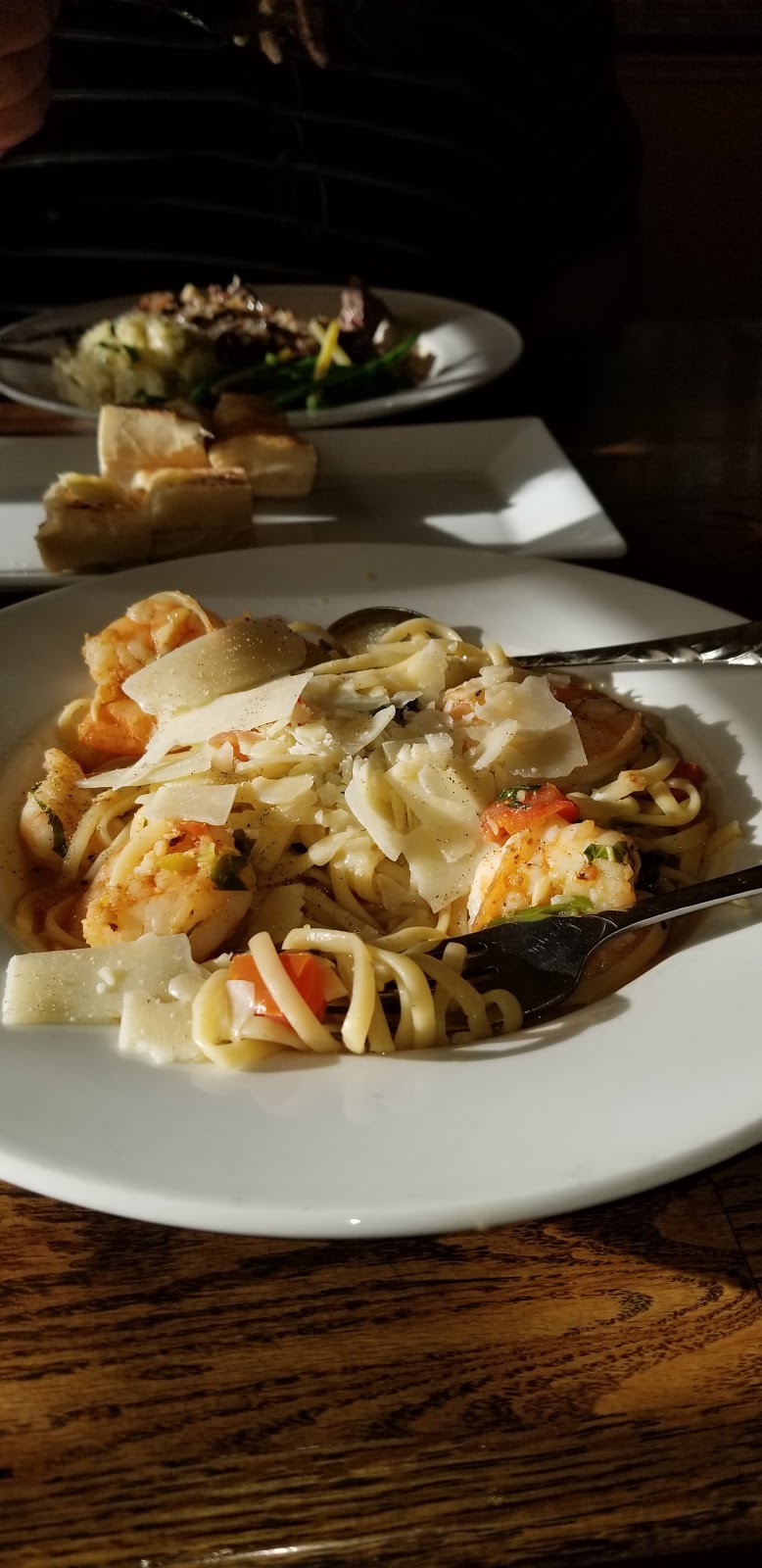 La Pomodori Ristorante | restaurant | 1415 7th St, Florence, OR 97439, USA | 5419022525 OR +1 541-902-2525