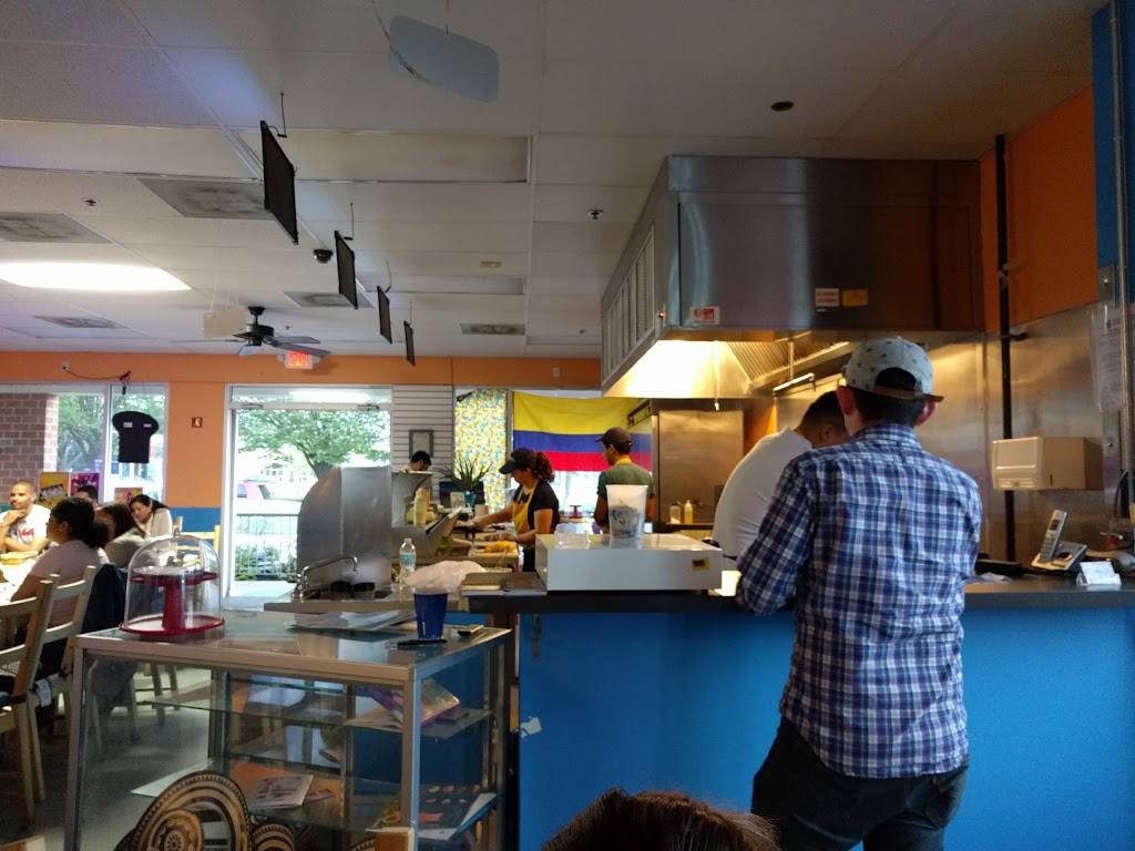 Perroloco Colombian Follow Us On Facebook For Our daily updates  | restaurant | 811 Russell Ave, Gaithersburg, MD 20879, USA | 2408019875 OR +1 240-801-9875