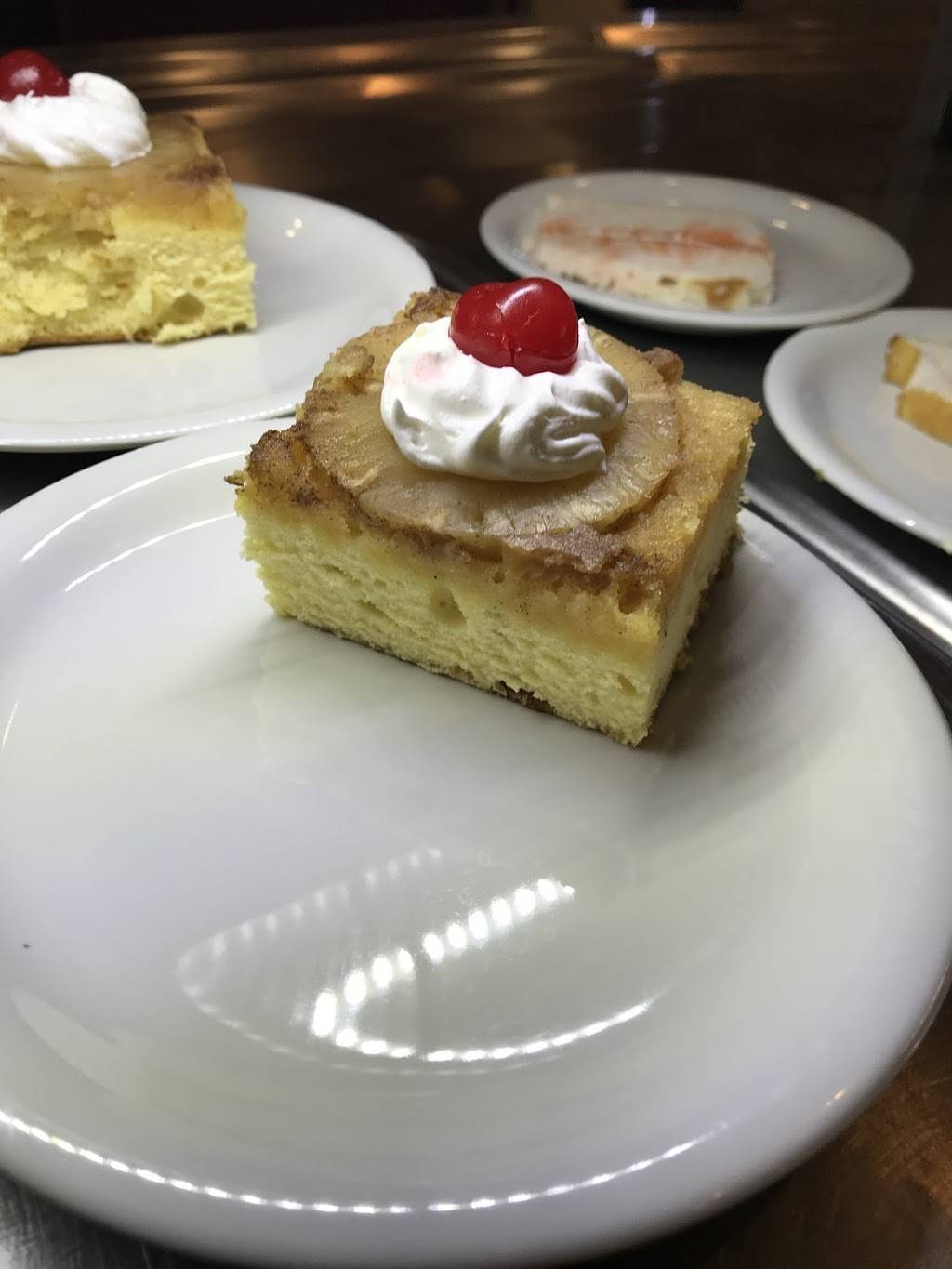 Resolute Cafe | restaurant | 695 Monroe Ave, Fort Eustis, VA 23604, USA | 7578781917 OR +1 757-878-1917