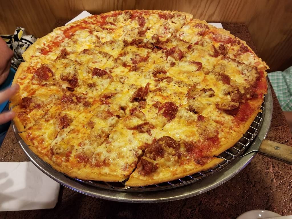 Aurelios Pizza | restaurant | 1372 Main St, Crete, IL 60417, USA | 7086724000 OR +1 708-672-4000