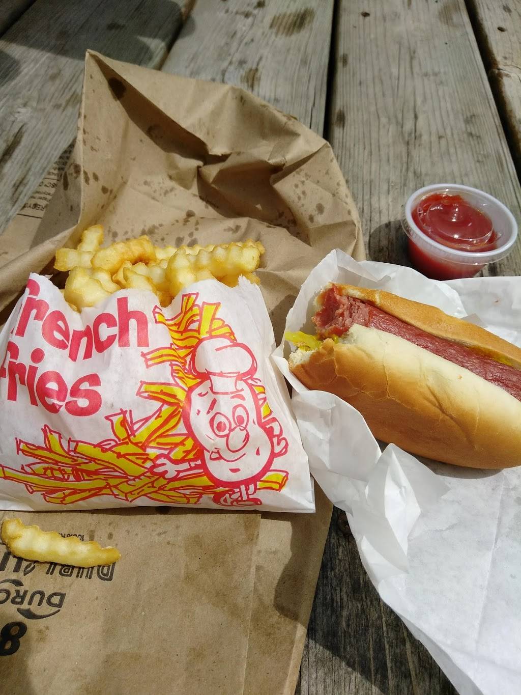 Sues Drive In | restaurant | 425 Main St S, Pierz, MN 56364, USA | 3204682270 OR +1 320-468-2270