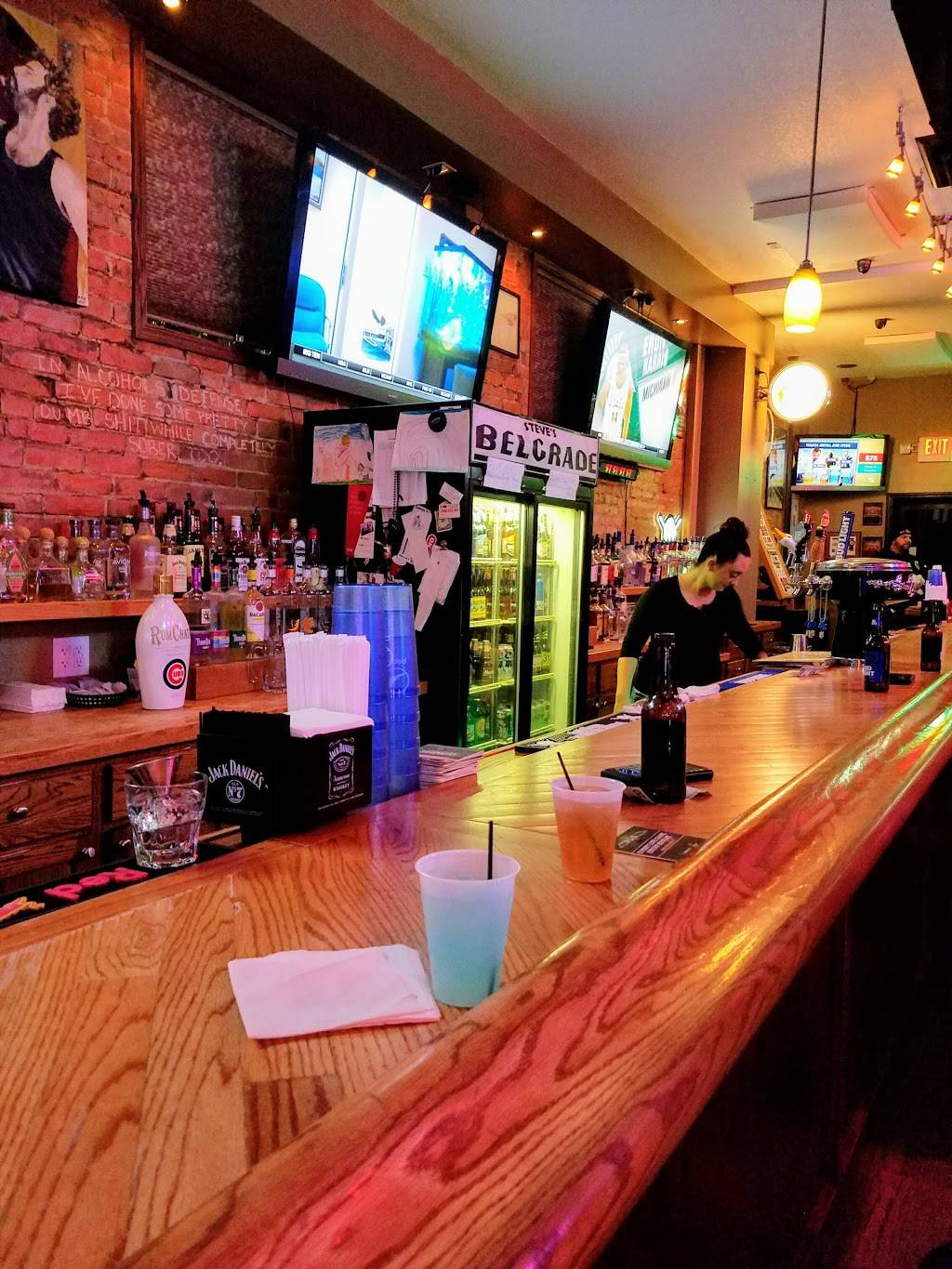 Steves Belgrade | restaurant | 2431 16th St, Moline, IL 61265, USA | 3097976195 OR +1 309-797-6195