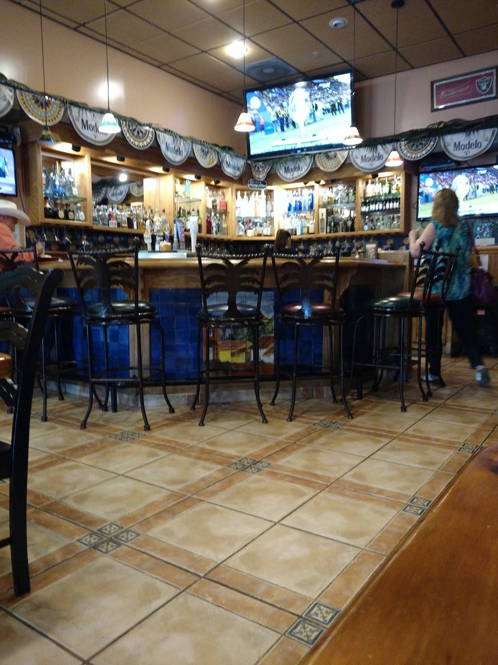 El Rosal | Bar & Grill | restaurant | 3117 W Noble Ave, Visalia, CA 93277, USA | 5597490542 OR +1 559-749-0542