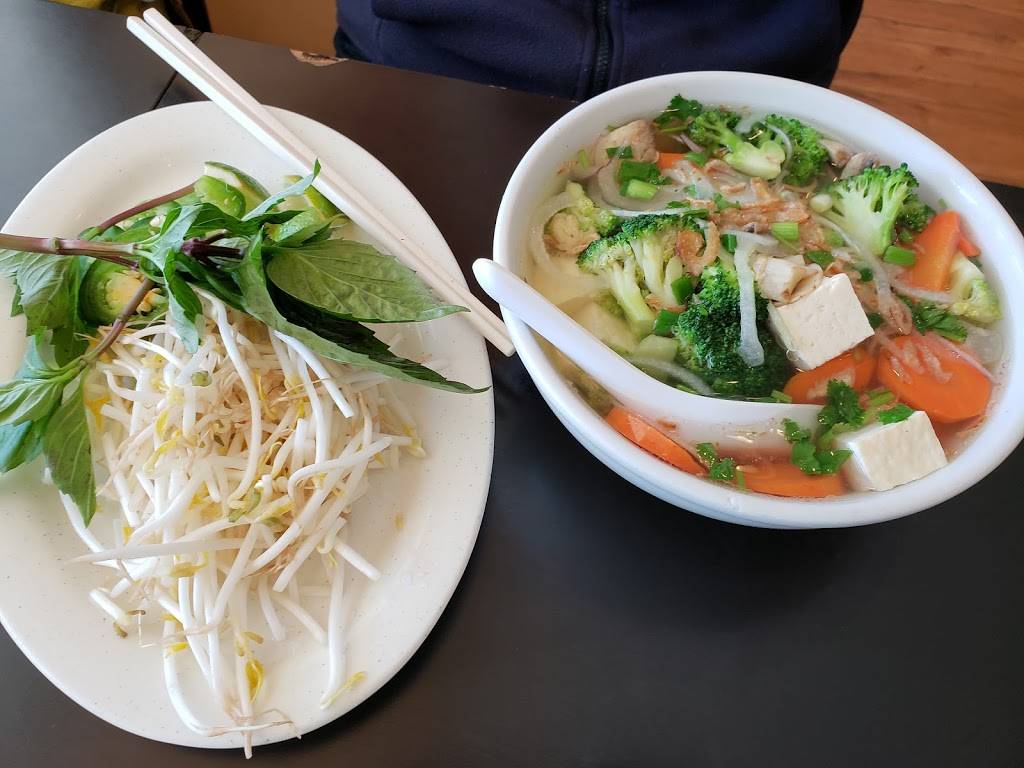 Pho 20 | restaurant | 47 E Beaver Creek Blvd, Avon, CO 81620, USA | 9707483007 OR +1 970-748-3007