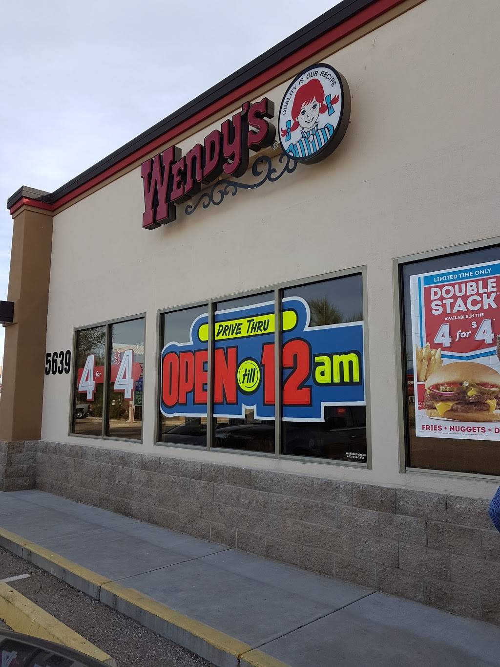 Wendys | restaurant | 5639 W Cortaro Farms Rd, Tucson, AZ 85742, USA | 5205720894 OR +1 520-572-0894