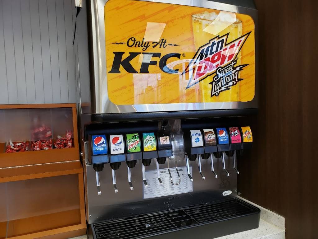 KFC | restaurant | 227 128th St SW, Everett, WA 98204, USA | 4253470963 OR +1 425-347-0963