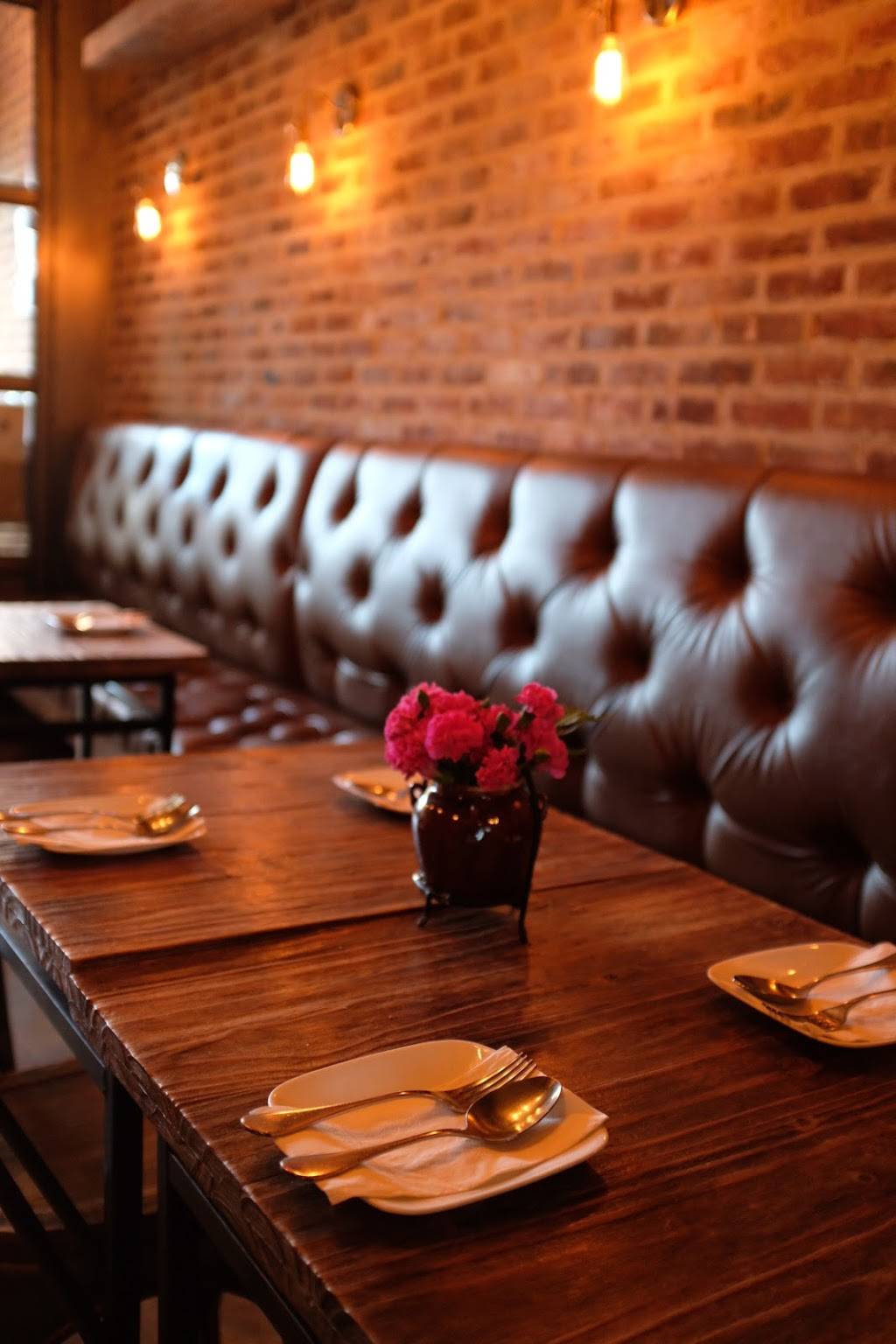 Saranrom Thai | restaurant | 8110 Broadway, Queens, NY 11373, USA | 9178326672 OR +1 917-832-6672