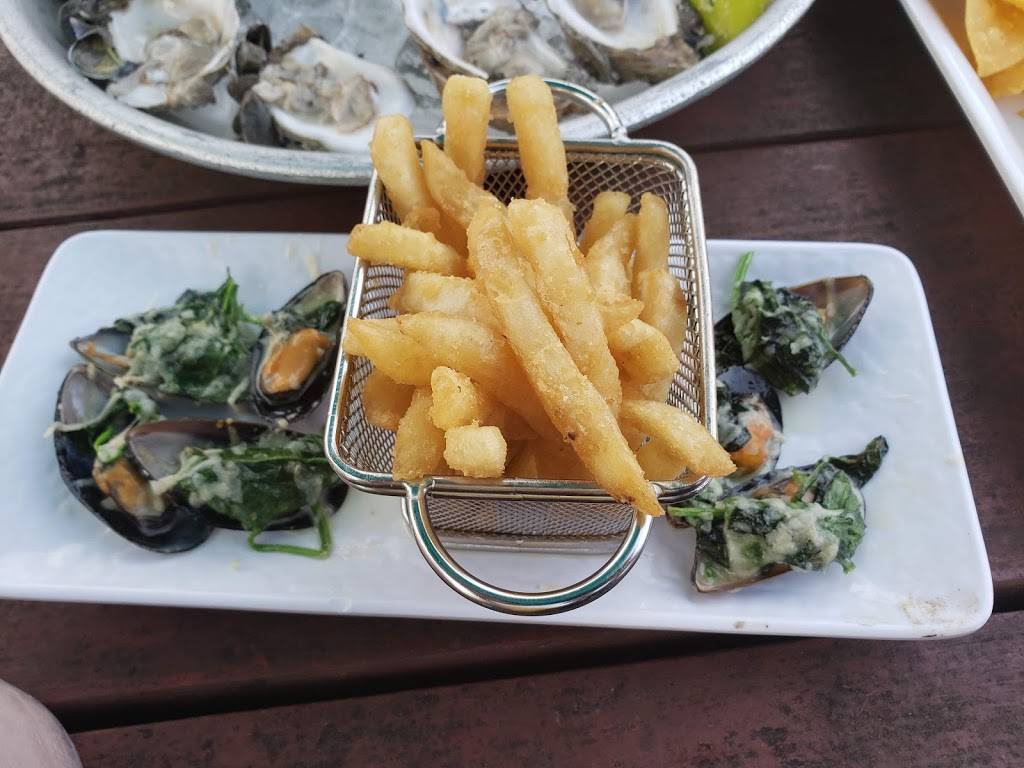 The Golden Lion Cafe | restaurant | 501 N Ocean Shore Blvd, Flagler Beach, FL 32136, USA | 3864393004 OR +1 386-439-3004