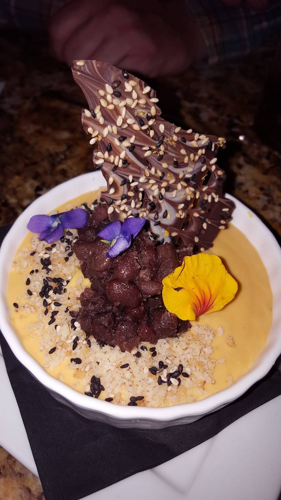 Food & Beverage | restaurant | 2090 Wyandotte St E B, Windsor, ON N8Y 5B2, Canada | 5199158147 OR +1 519-915-8147