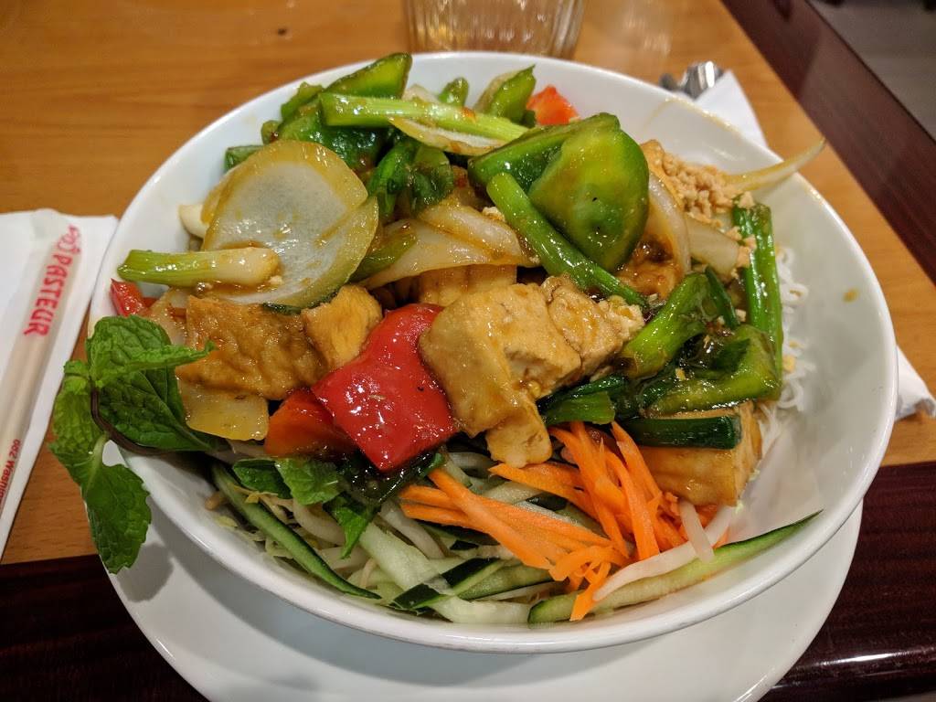 Phở Pasteur | restaurant | 1462 Hancock St, Quincy, MA 02169, USA | 6177703300 OR +1 617-770-3300