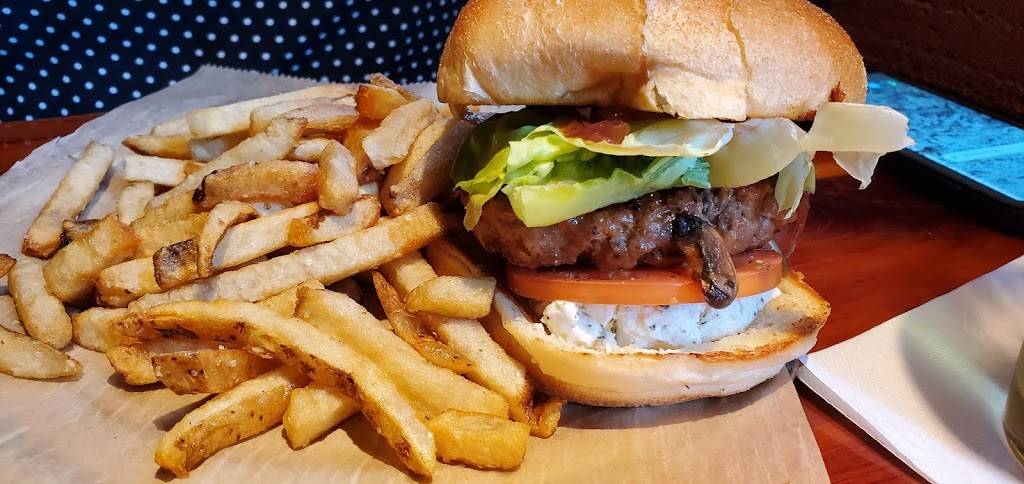 THE HOUND | restaurant | 124 Tichenor Ave, Auburn, AL 36830, USA | 3342463300 OR +1 334-246-3300