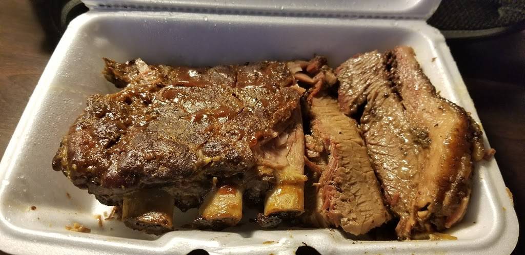 Reds Texas BBQ | restaurant | 801 Scalp Ave, Johnstown, PA 15904, USA | 8142628063 OR +1 814-262-8063