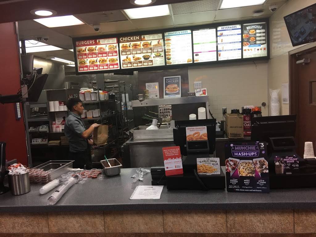 Jack in the Box | restaurant | 26510 Agoura Rd, Calabasas, CA 91302, USA | 8188809097 OR +1 818-880-9097
