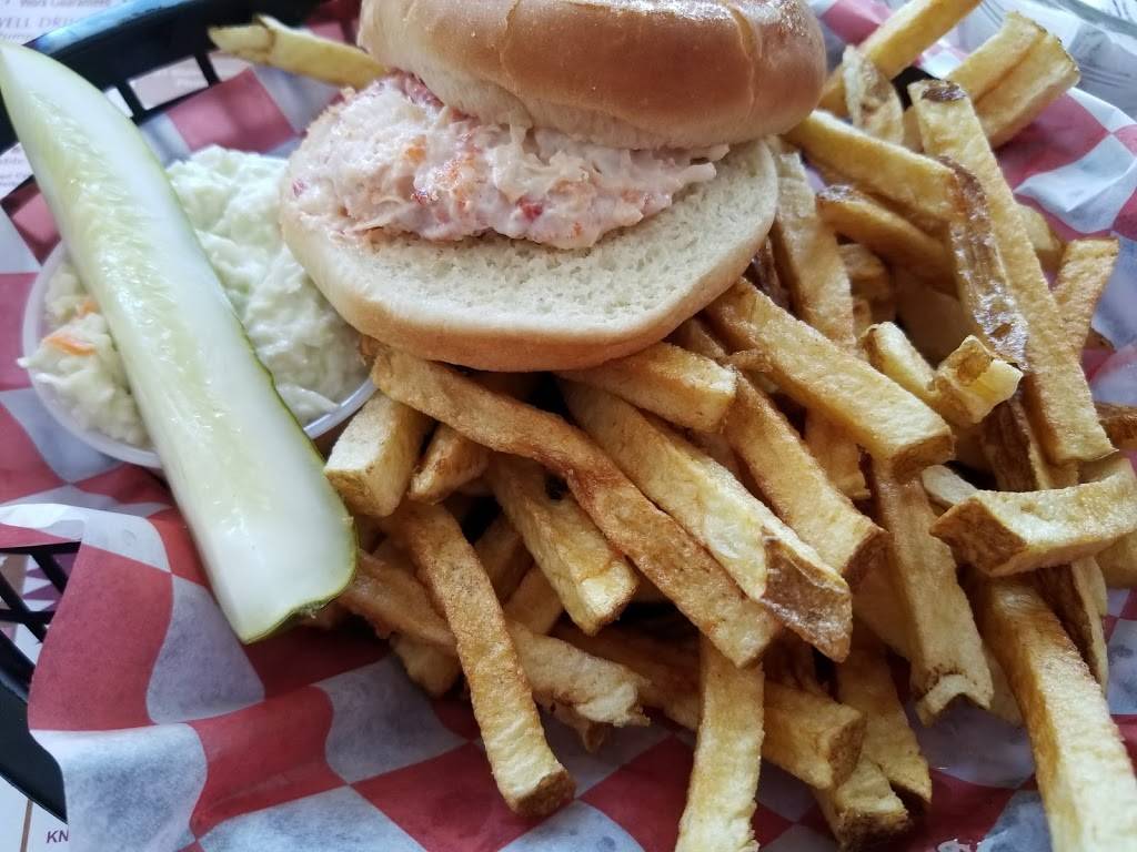 Rollys Diner | restaurant | 87 Mill St, Auburn, ME 04210, USA | 2077530171 OR +1 207-753-0171