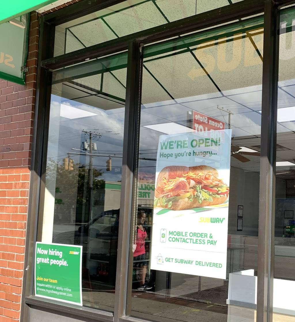 Subway | restaurant | 614 Pawtucket Ave, Pawtucket, RI 02860, USA | 4017278000 OR +1 401-727-8000