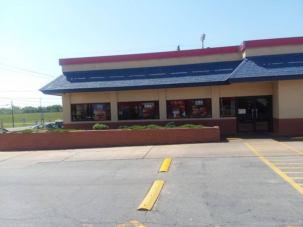 Burger King | restaurant | 501 N Hwy 71, Alma, AR 72921, USA | 4796323969 OR +1 479-632-3969