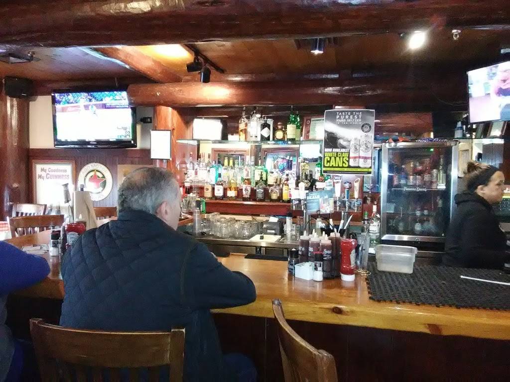 Famous Daves Bar-B-Que | restaurant | 1631 W Lake St, Addison, IL 60101, USA | 6302610100 OR +1 630-261-0100