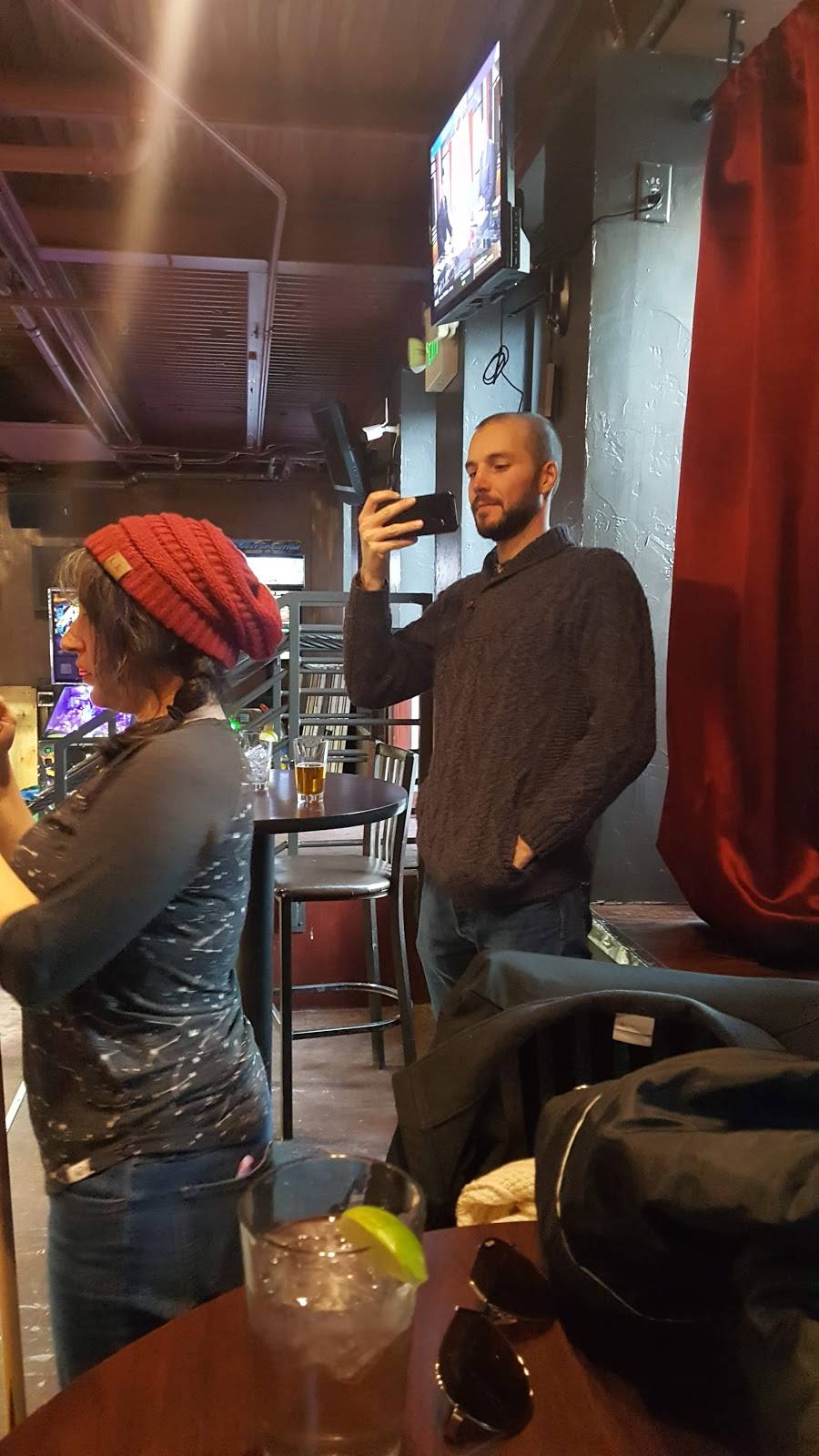 Brooklyns Tavern and Billiards | restaurant | 500 S Main St, Breckenridge, CO 80424, USA | 9704533001 OR +1 970-453-3001