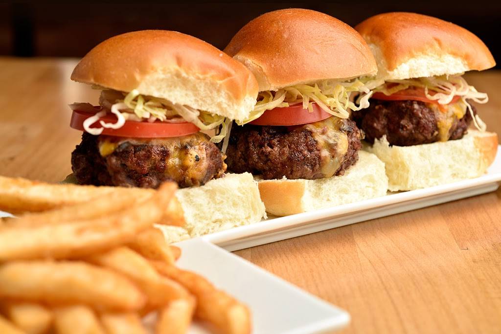 Francos Kitchen | restaurant | 10 W Oak St, Lodi, CA 95240, USA | 2094007164 OR +1 209-400-7164