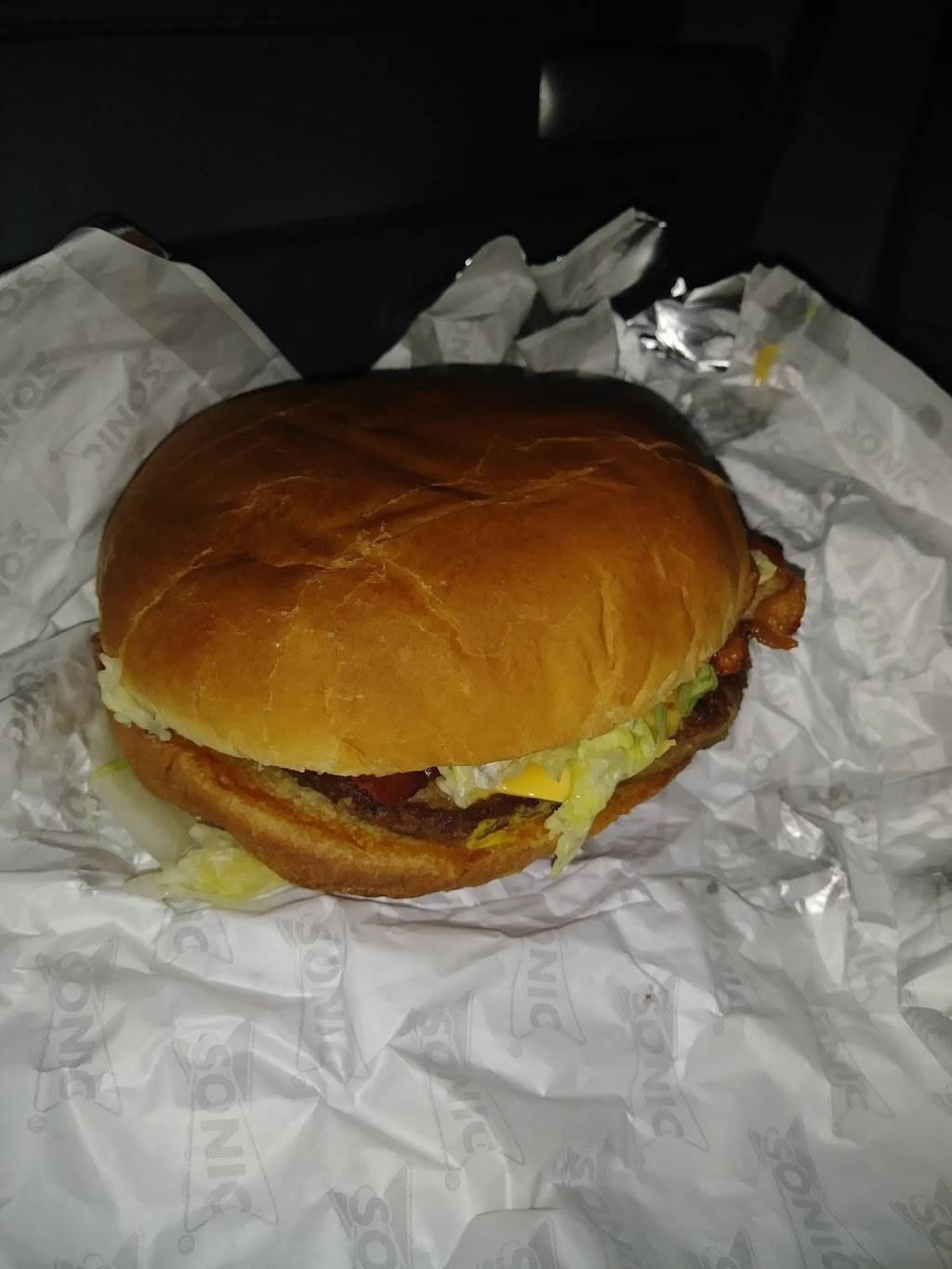 Sonic Drive-In | restaurant | 3738 S Carrier Pkwy, Grand Prairie, TX 75052, USA | 9722669914 OR +1 972-266-9914