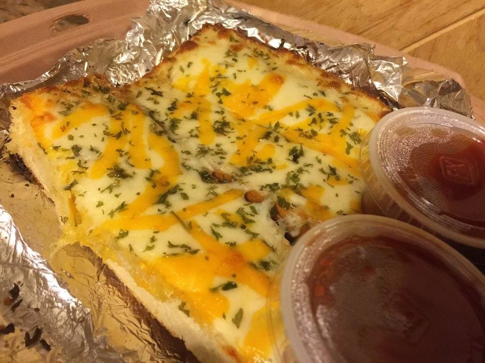 Fast Eddies Pizza | meal delivery | 4747 Nicollet Ave, Minneapolis, MN 55419, USA | 6128220704 OR +1 612-822-0704