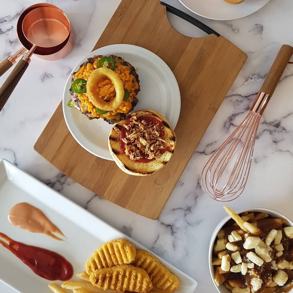 Victory Burger | meal takeaway | 1365 Wilson Ave, North York, ON M3M 1H7, Canada | 6473444033 OR +1 647-344-4033