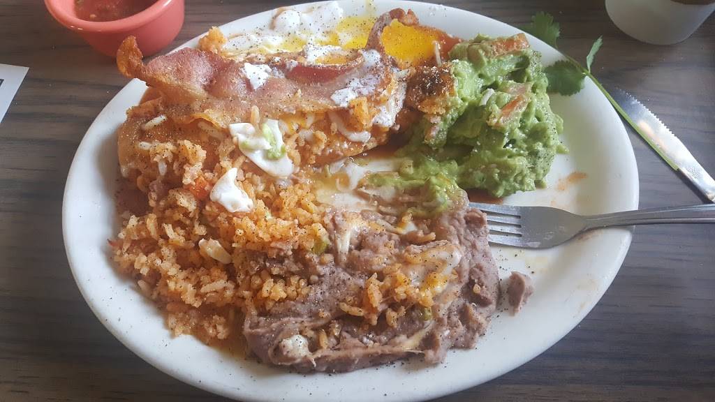 Marios De La Mesa Restaurant | restaurant | 8425 La Mesa Blvd, La Mesa, CA 91942, USA | 6194619390 OR +1 619-461-9390