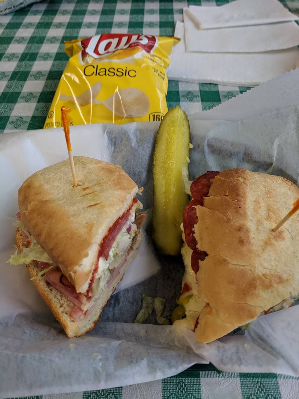 Scoobies | restaurant | 223 N Main St, Mishawaka, IN 46544, USA | 5742567090 OR +1 574-256-7090