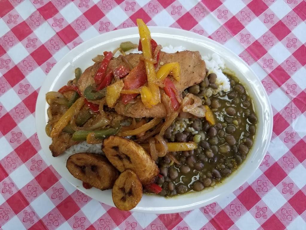 Mamá victoria restaurat | restaurant | 5 Monroe St, Garfield, NJ 07026, USA | 9732726422 OR +1 973-272-6422