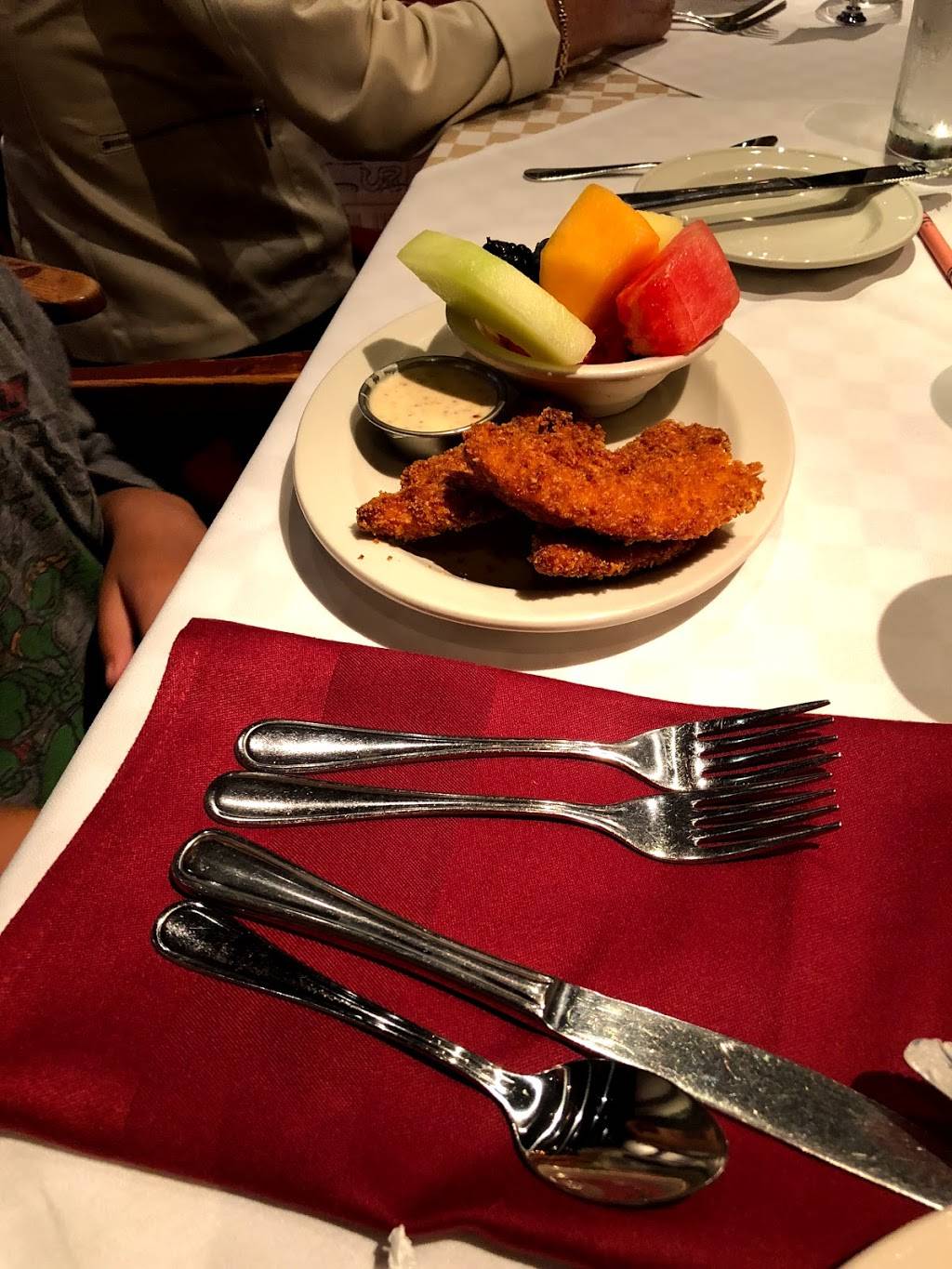 Clydes | meal takeaway | 42920 Broadlands Blvd, Broadlands, VA 20148, USA | 5712091200 OR +1 571-209-1200