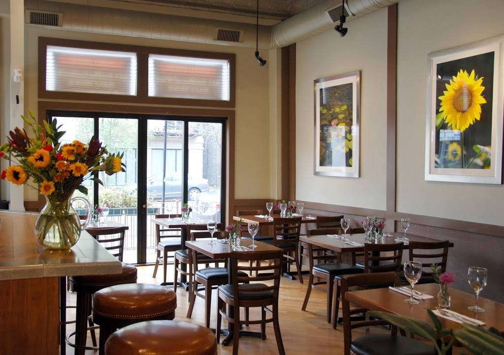 Johns Place | restaurant | 2132 W Roscoe St, Chicago, IL 60618, USA | 7732446430 OR +1 773-244-6430