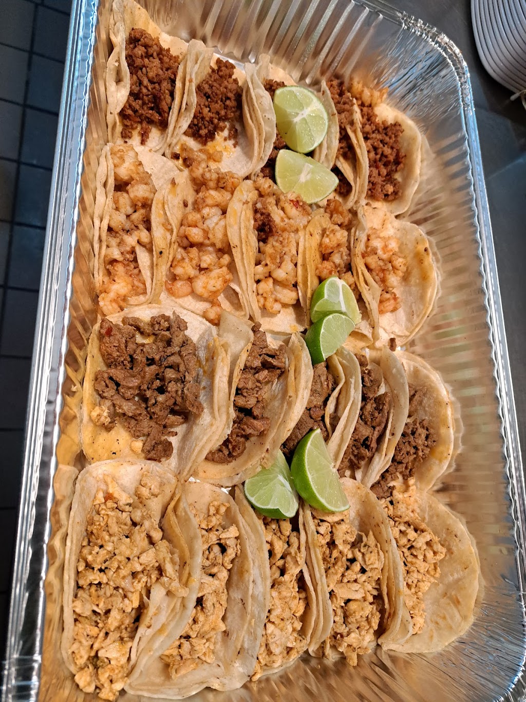 Tacos Los Ernesto - Taco Truck | restaurant | 6418 Bass Lake Rd, Crystal, MN 55428, USA | 7635356202 OR +1 763-535-6202