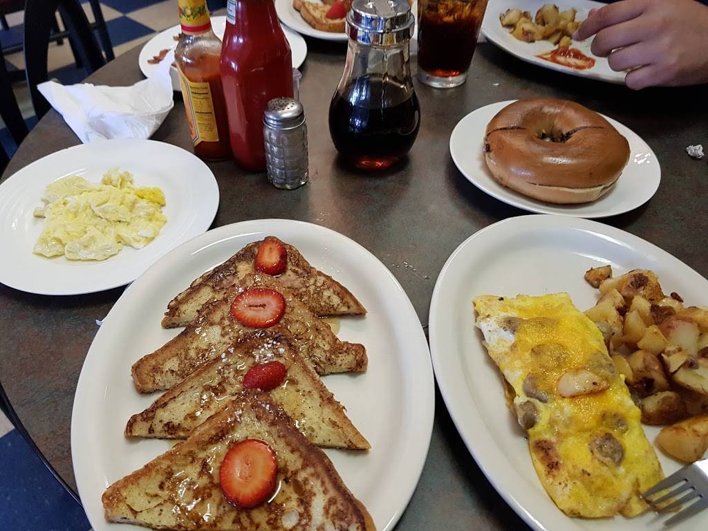 Old Towne Sports Pub | restaurant | 1085, Manassas, VA 20110, USA | 7033694782 OR +1 703-369-4782