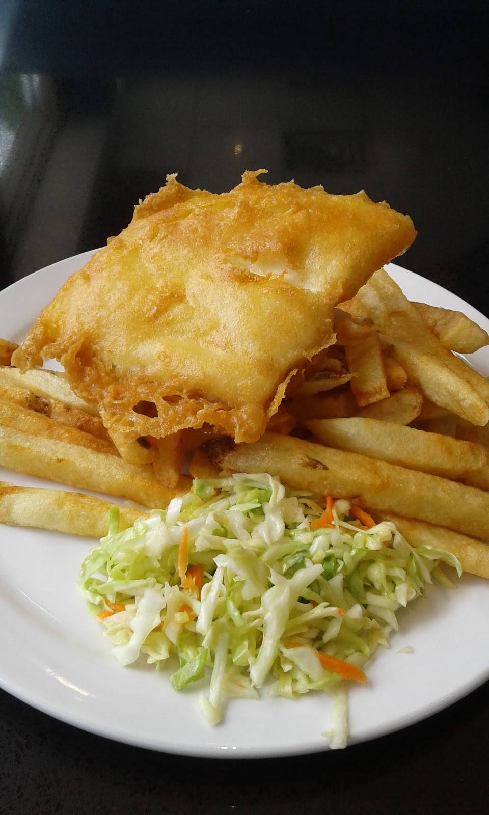 Halibut House Fish & Chips | restaurant | 2814 Lake Shore Blvd W, Etobicoke, ON M8V 1H7, Canada | 4165512283 OR +1 416-551-2283