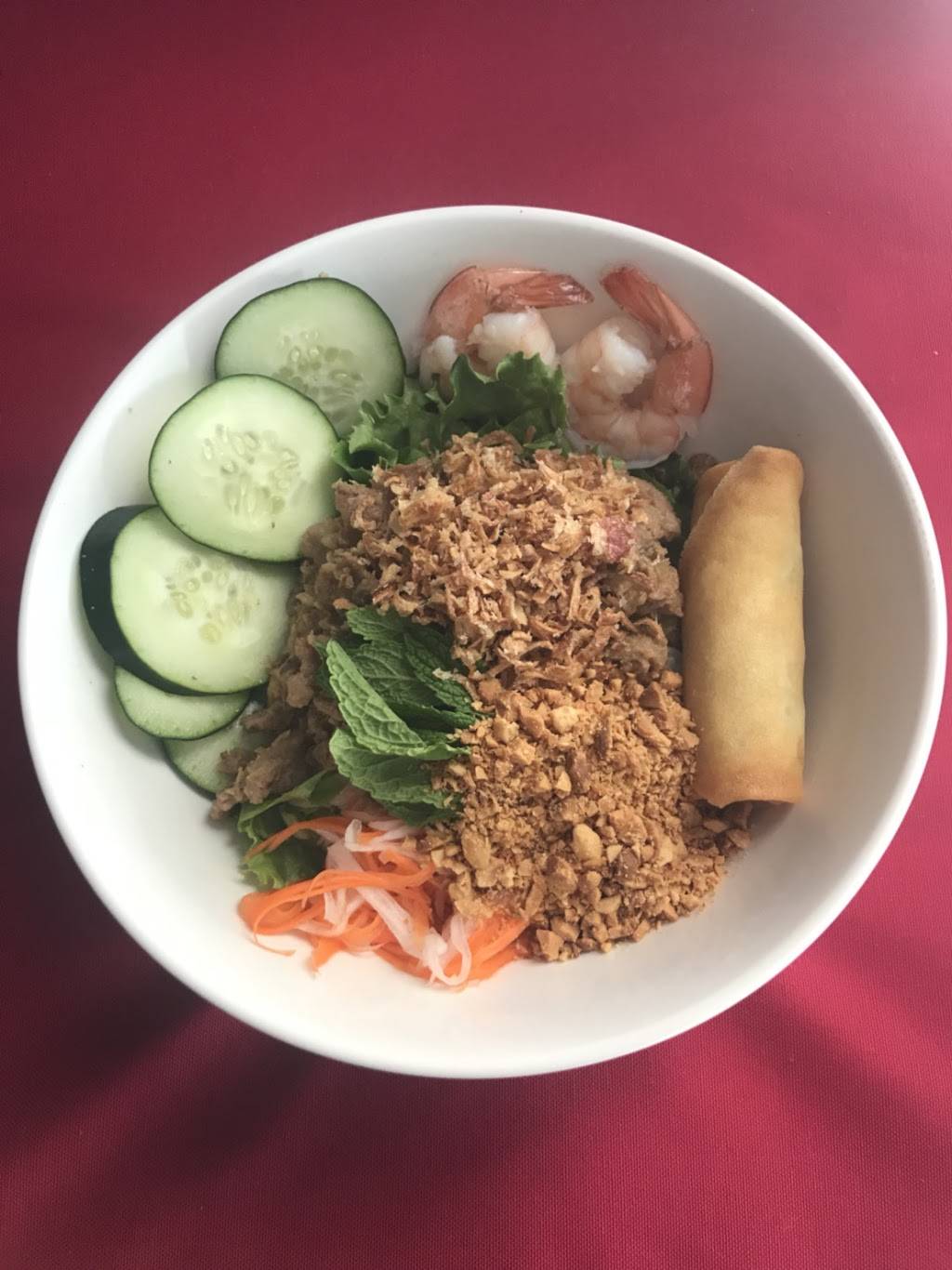 Pho VT | restaurant | 1906 Hillhurst Ave, Los Angeles, CA 90027, USA | 3234867767 OR +1 323-486-7767