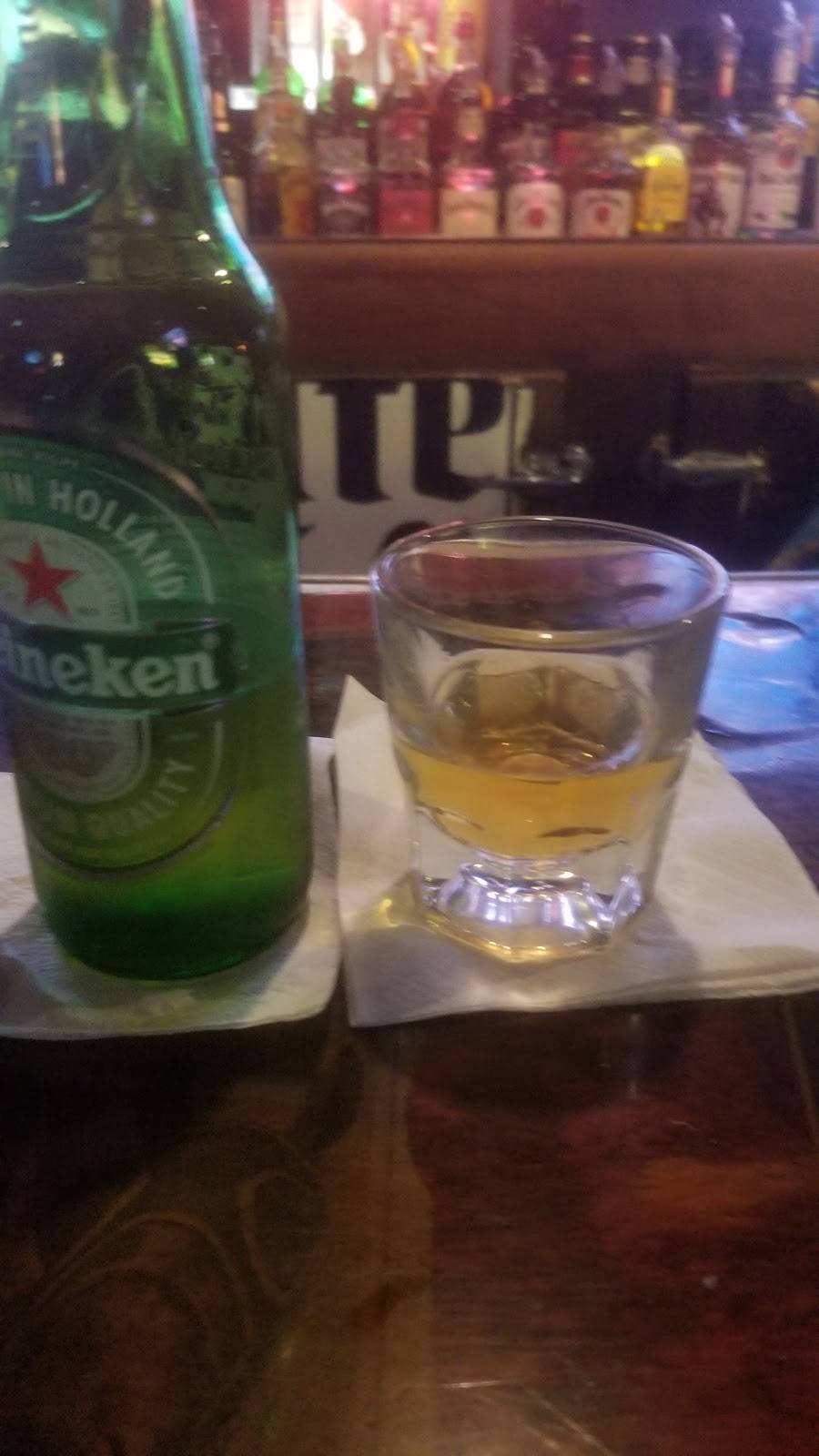 Crestwood Lounge | restaurant | 27885 Plymouth Rd, Livonia, MI 48150, USA | 7344271137 OR +1 734-427-1137